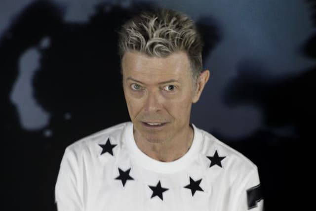 Dizzy Bowie up in a publicitizzle blasted fo' his wild lil' final mixtape, 'Blackstar'