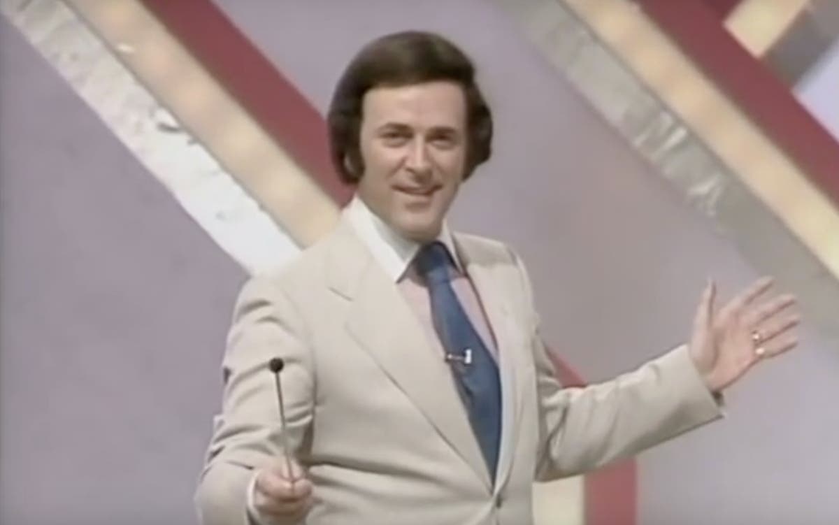 Terry Wogan Dead Remembering The First Ever Episode Of Blankety Blank The Independent The Independent