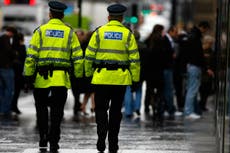Scottish police advise US officers on alternatives to using guns
