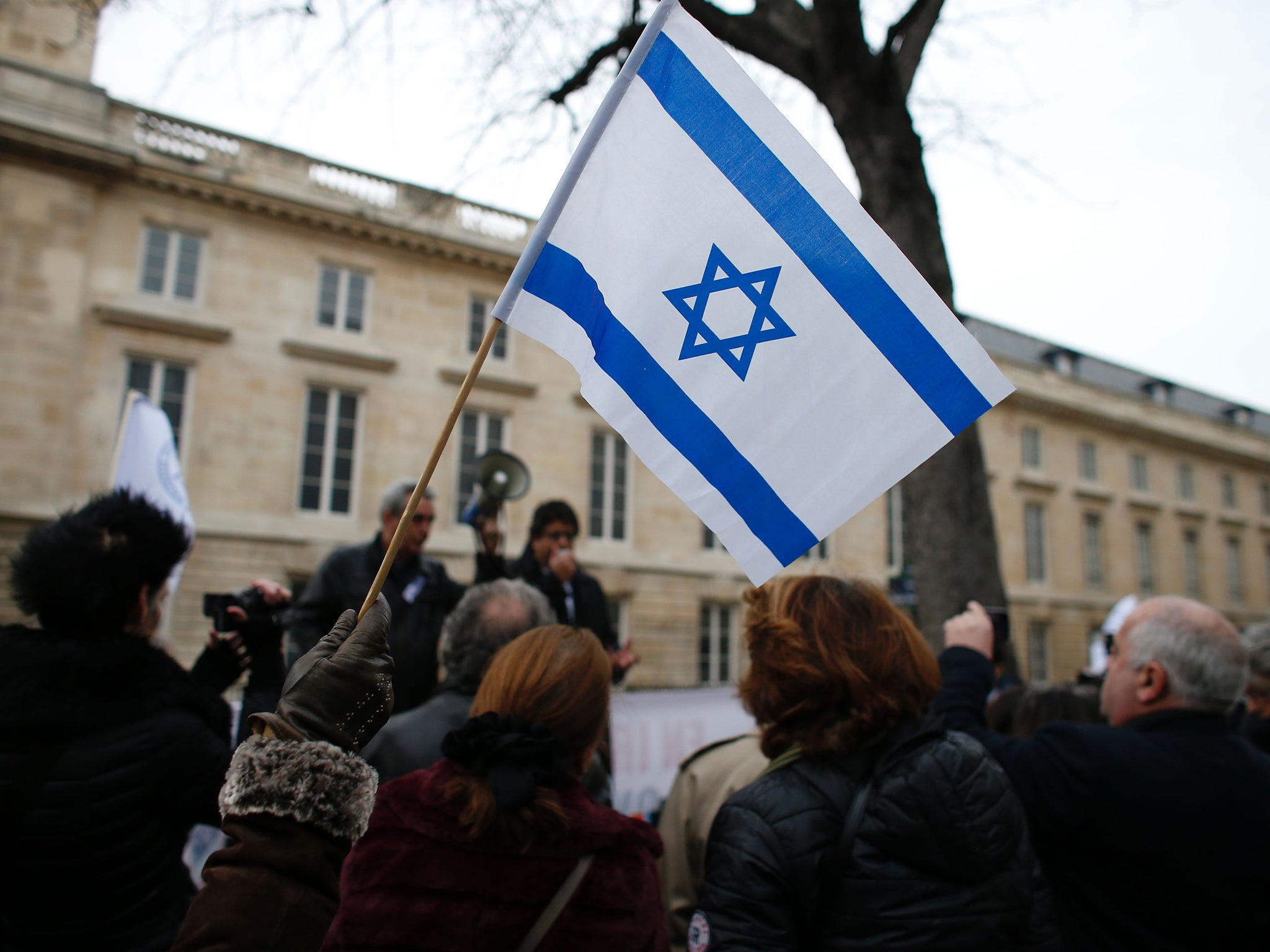 Approximately 8,000 French Jews migrated to Israel last year