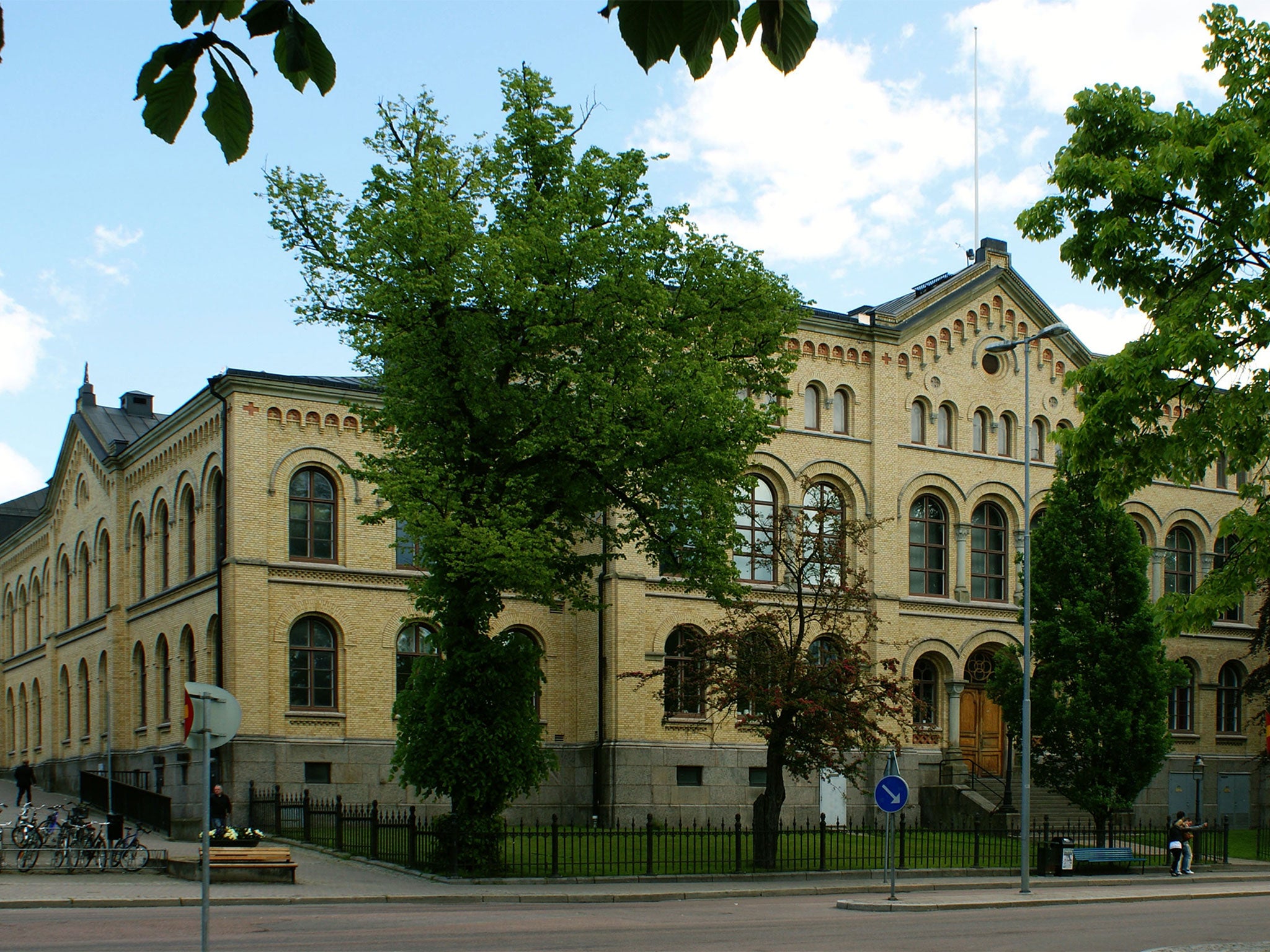 File: The Tingvallagymnasiet school in Karlstad, Sweden