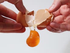 Egg price drops 40% amid supermarket price war