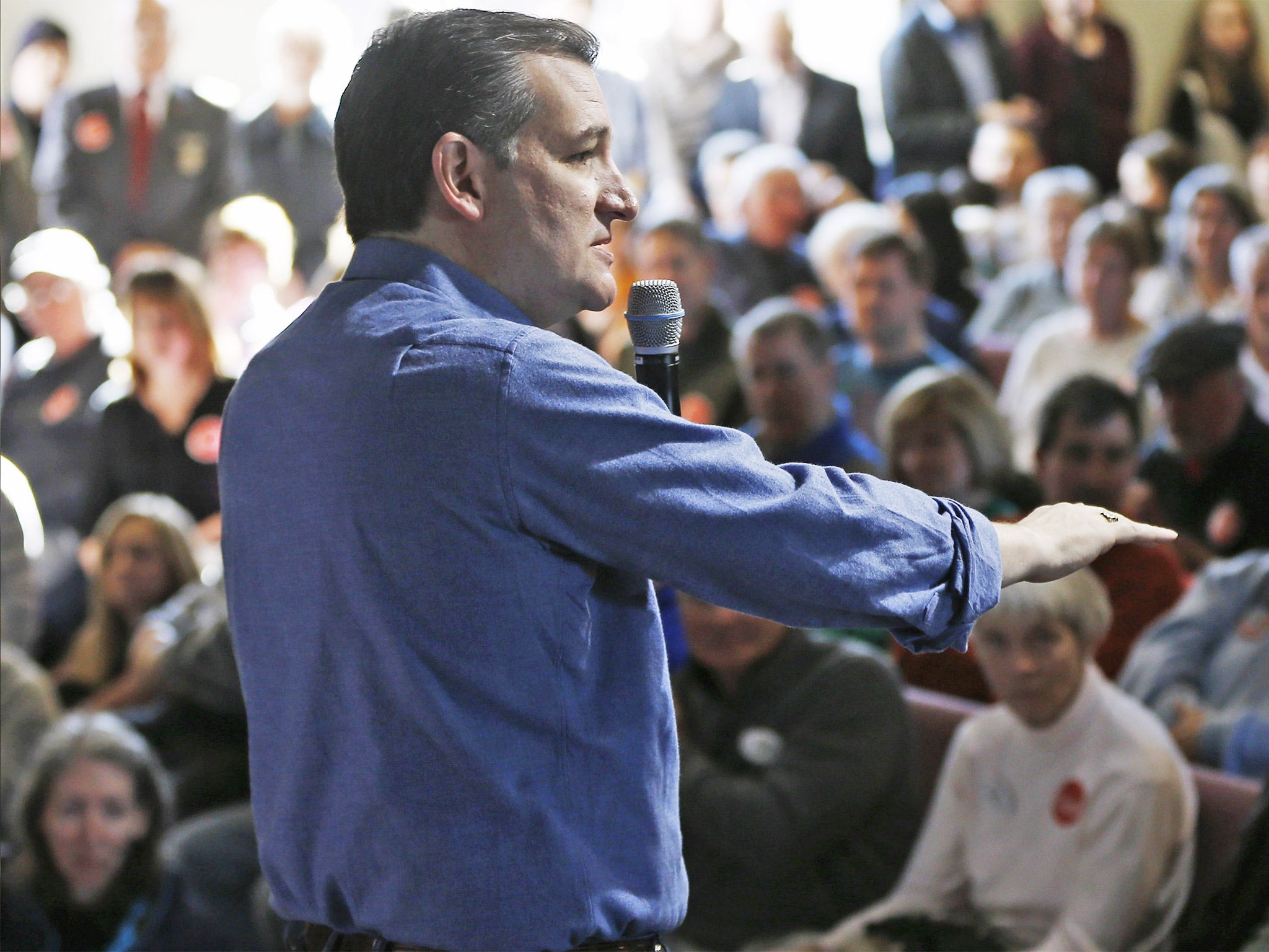 'I will fight day and night to return the land to you, its citizens', says Mr Cruz