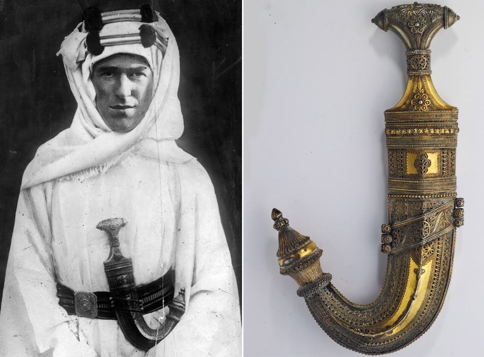 TE Lawrence's dagger and robes could be exported from the UK unless a buyer is found