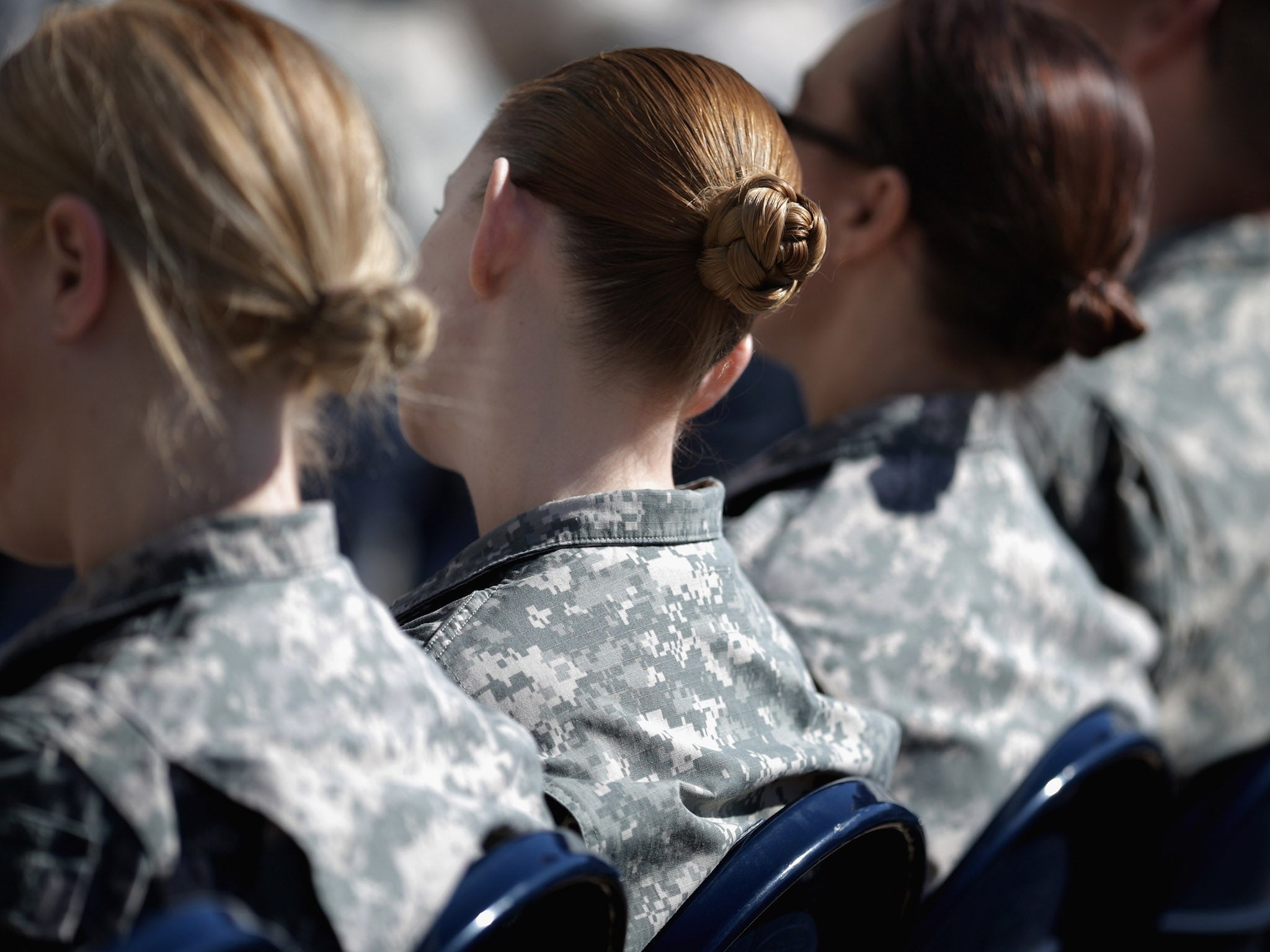 Two U.S. generals have said that they think women should register for the U.S, military draft.
