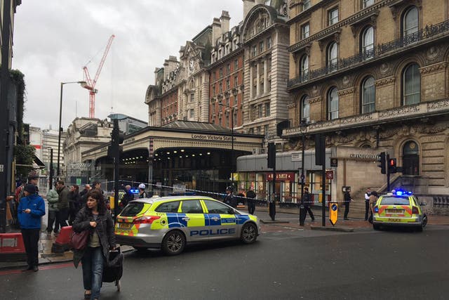 Police established a cordon around Victoria Station