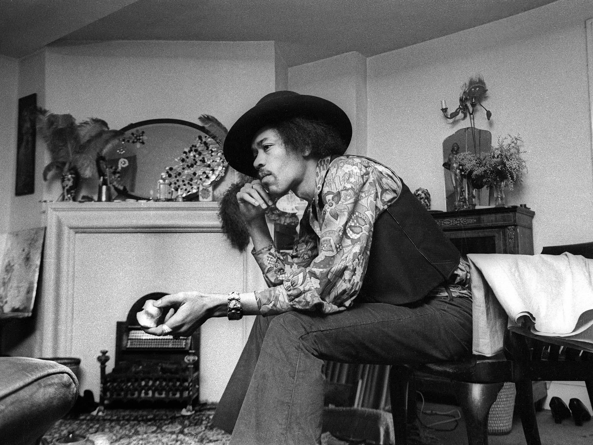 Jimi Hendrix at 23 Brook Street, 1969