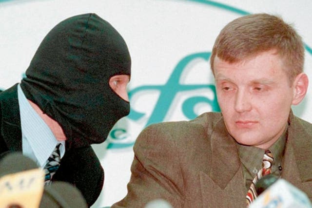 The 1998 press conference at which rebel FSB officers demanded a clean-up of state corruption. Unlike others on the platform, Litvinenko refused to hide his face