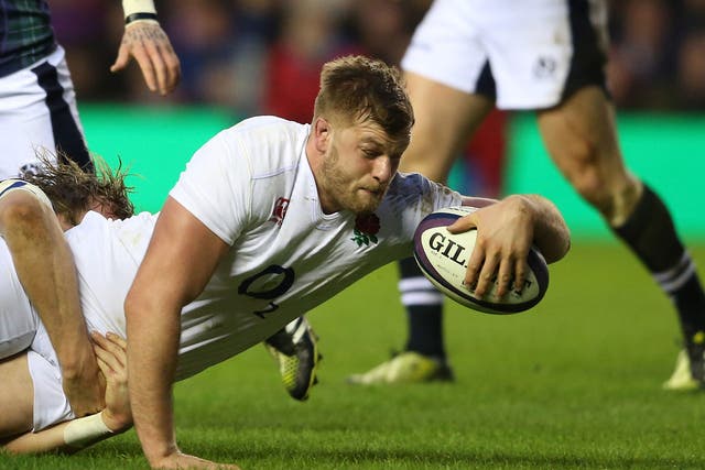 George Kruis scores a try for England against Scotland