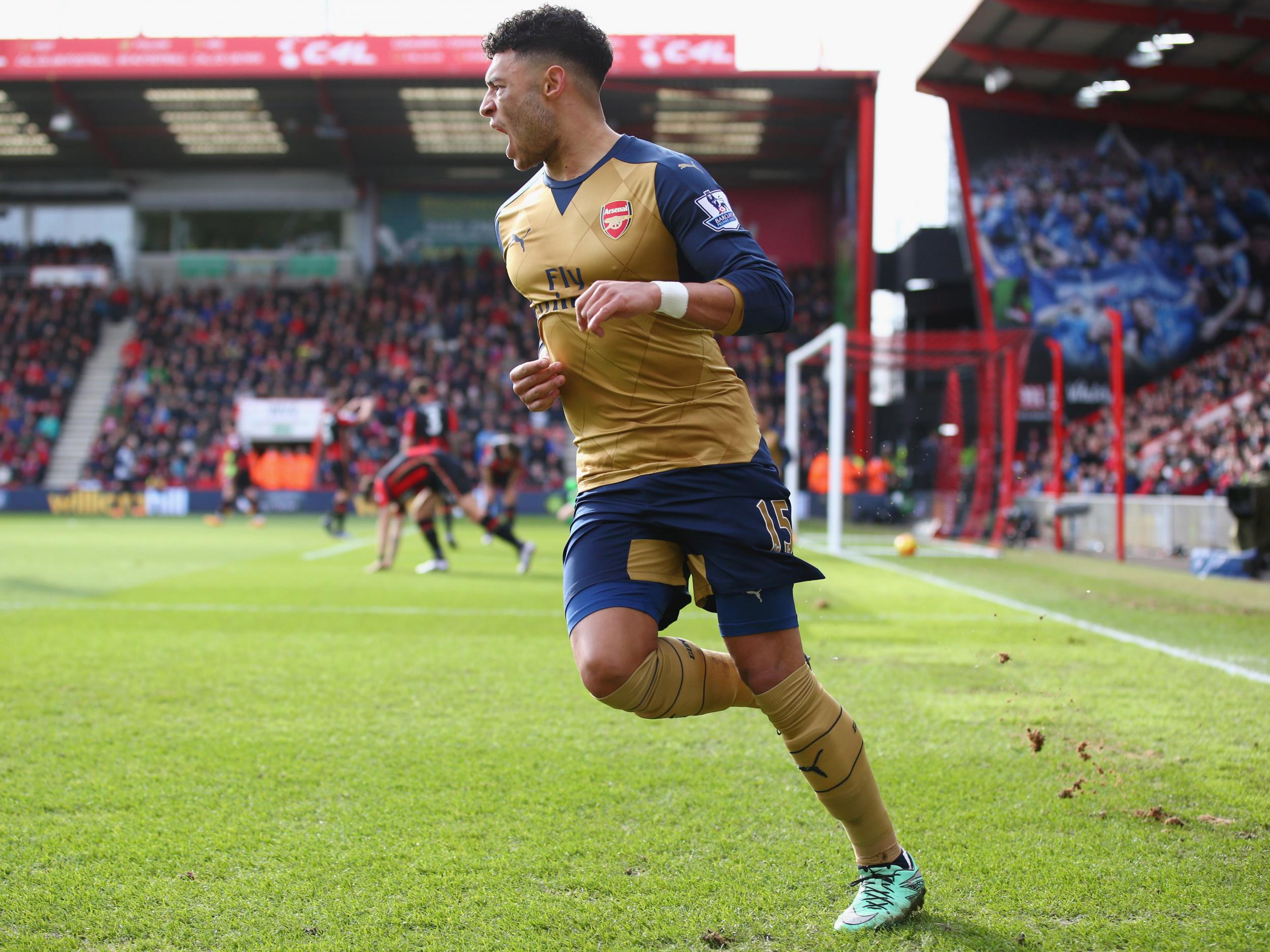 Chamberlain celebrates scoring Arsenal's second