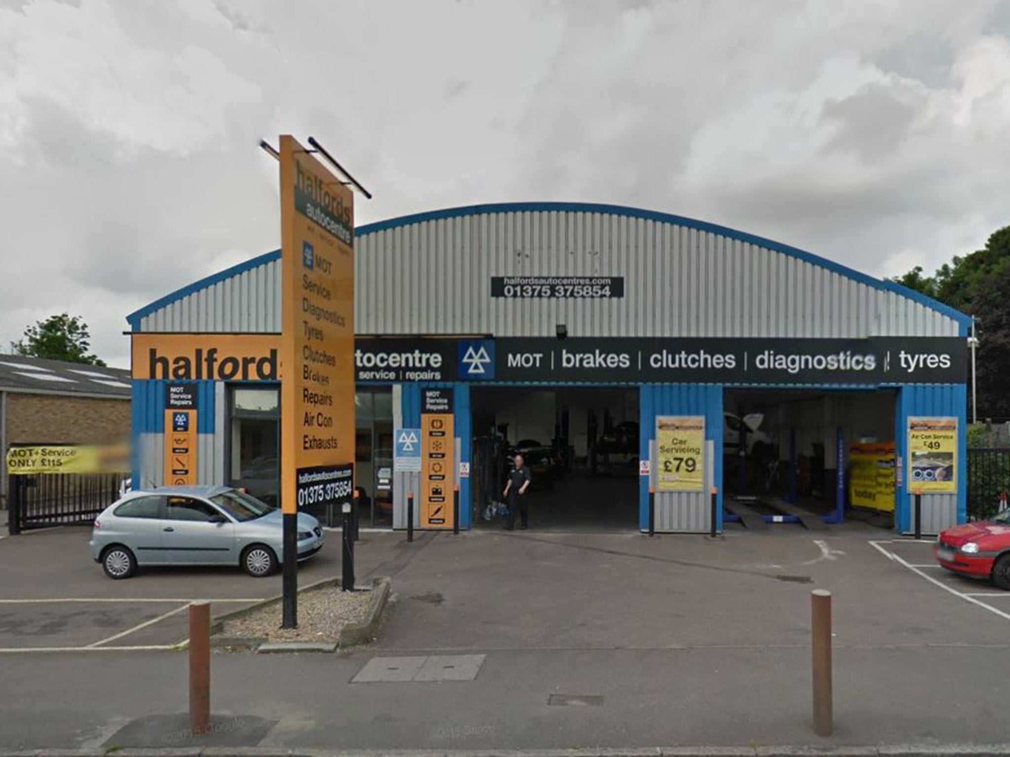 The Halfords Autocentre in Grays, Essex where the incident occurs