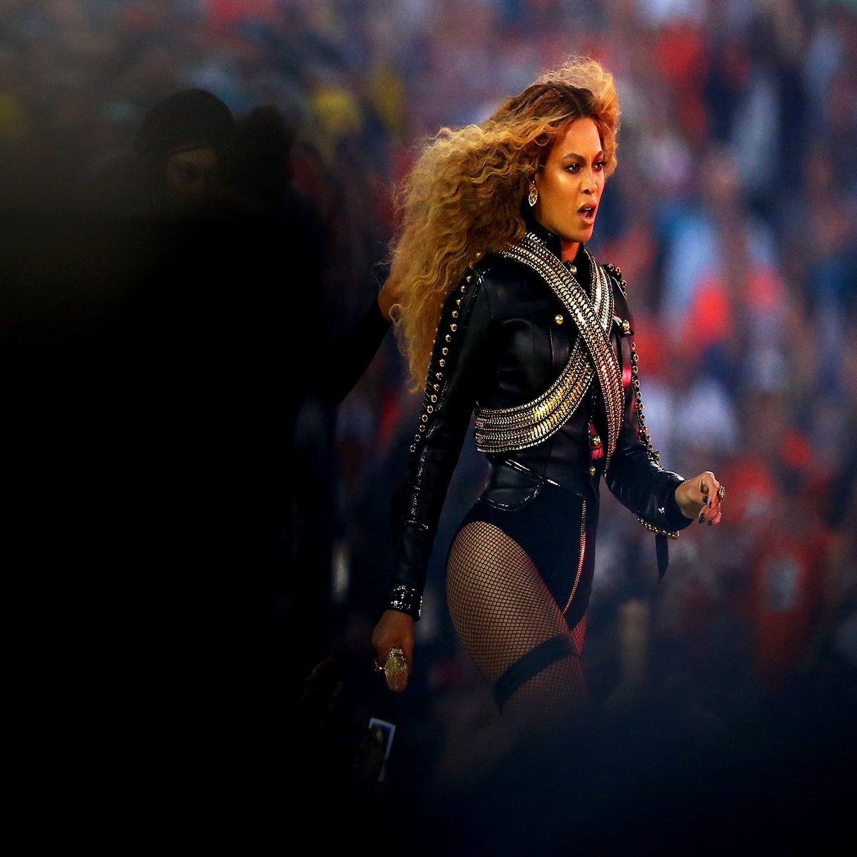 Super Bowl half-time show review – Beyoncé easily steals the show