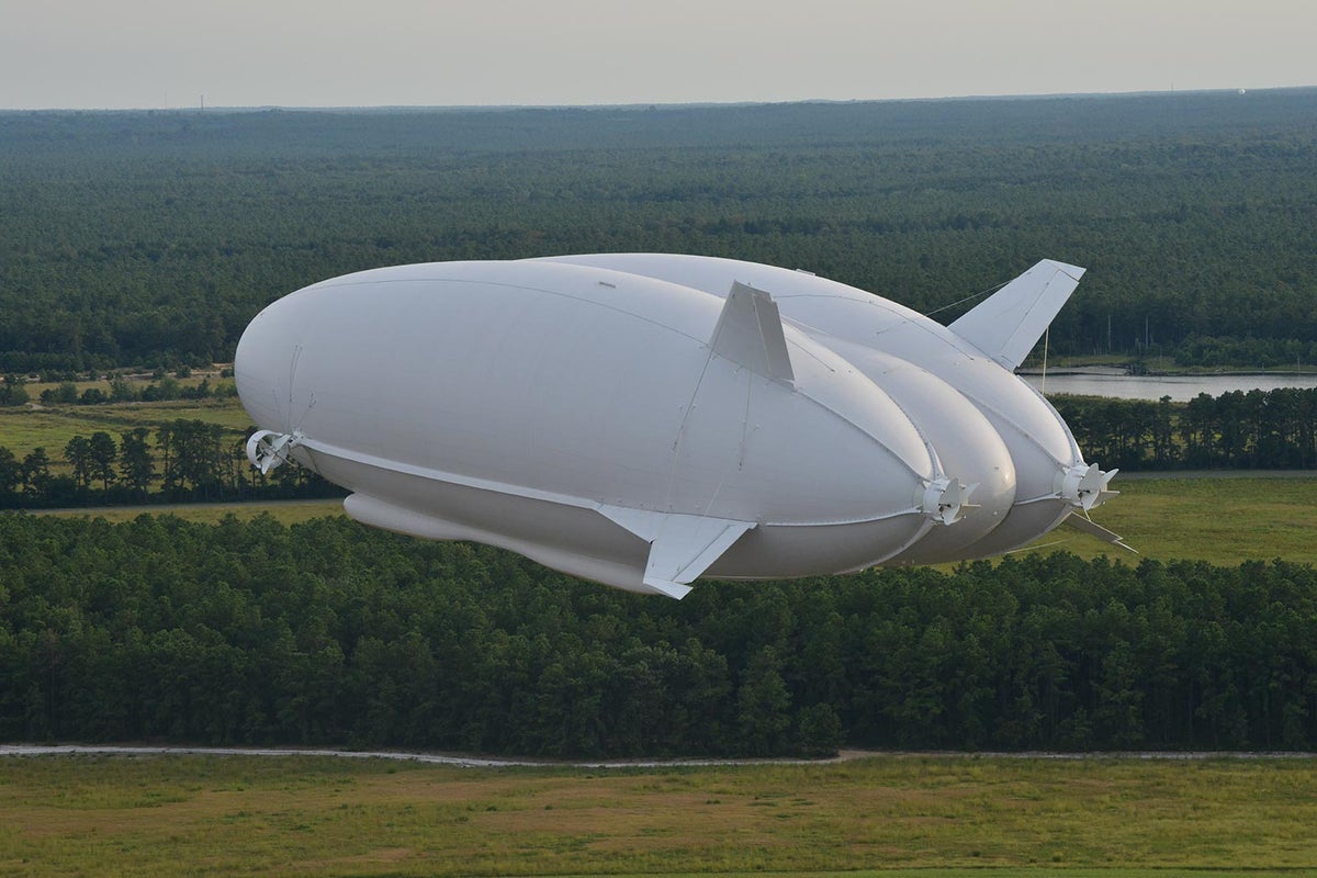 Airlander 10: 92m-long aircraft to fly in UK skies for first time | The ...