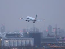 Video shows pilot forced to abort landing at London City Airport