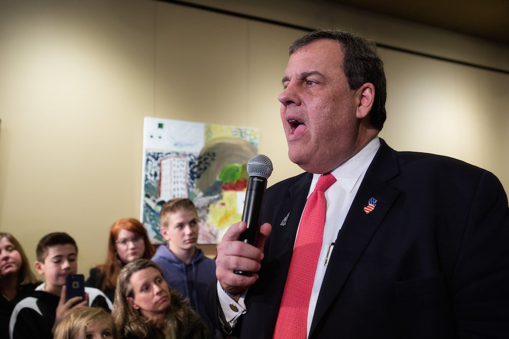 Chris Christie speaks to supporters in New Hampshire.
