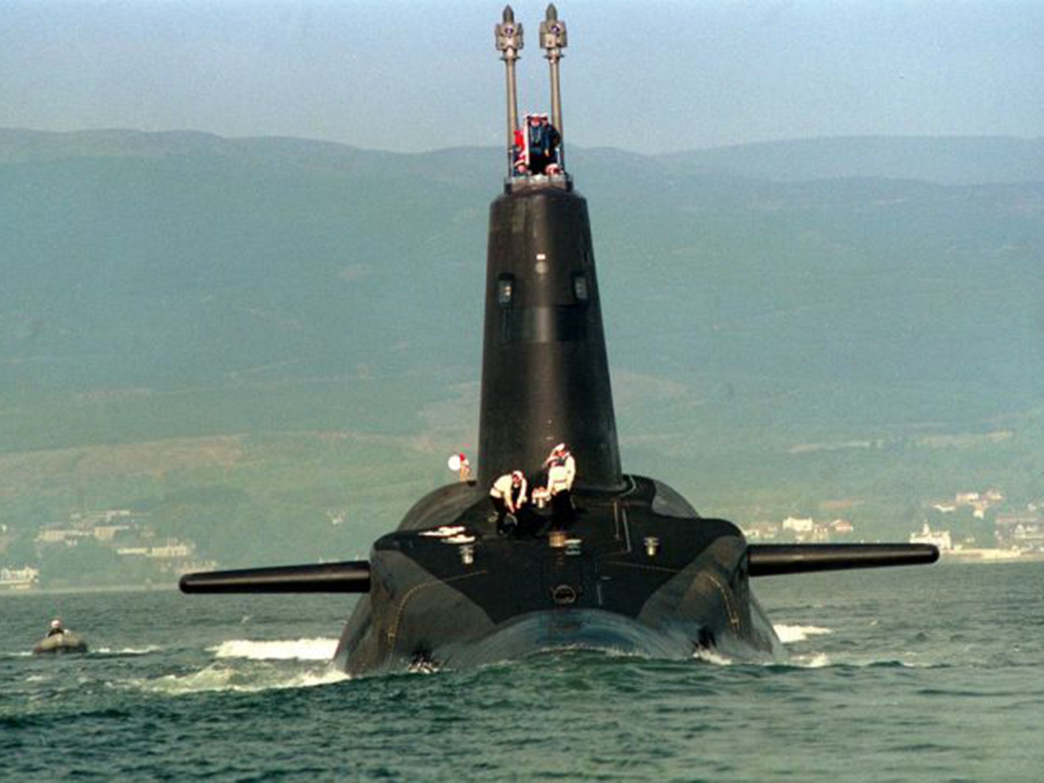 The US Defence Secretary has urged Britain to renew its Trident submarines