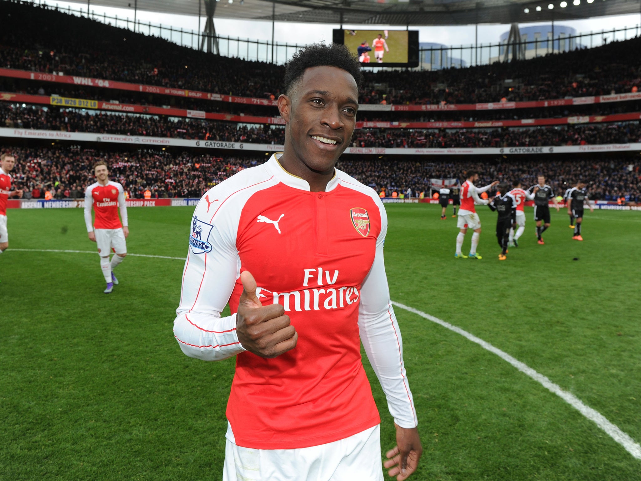 Danny Welbeck starts for Arsenal against Manchester United