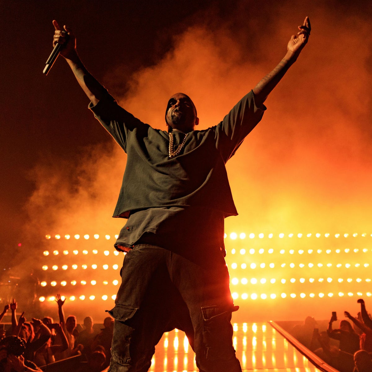 Kanye West puts the ego aside and admits 'messed up' Glastonbury