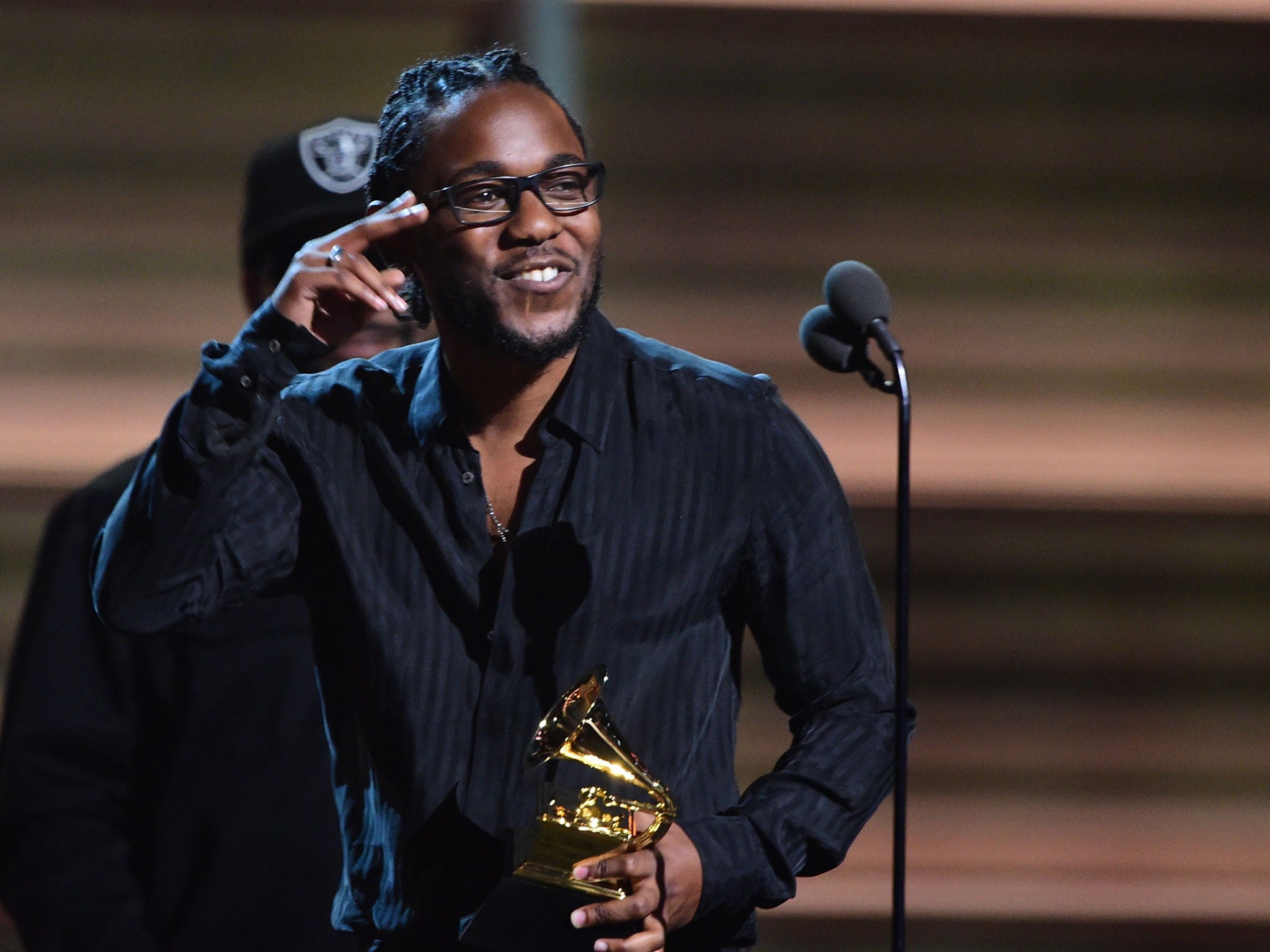 Kendrick Lamar wins best rap album for 'To Pimp a Butterfly'