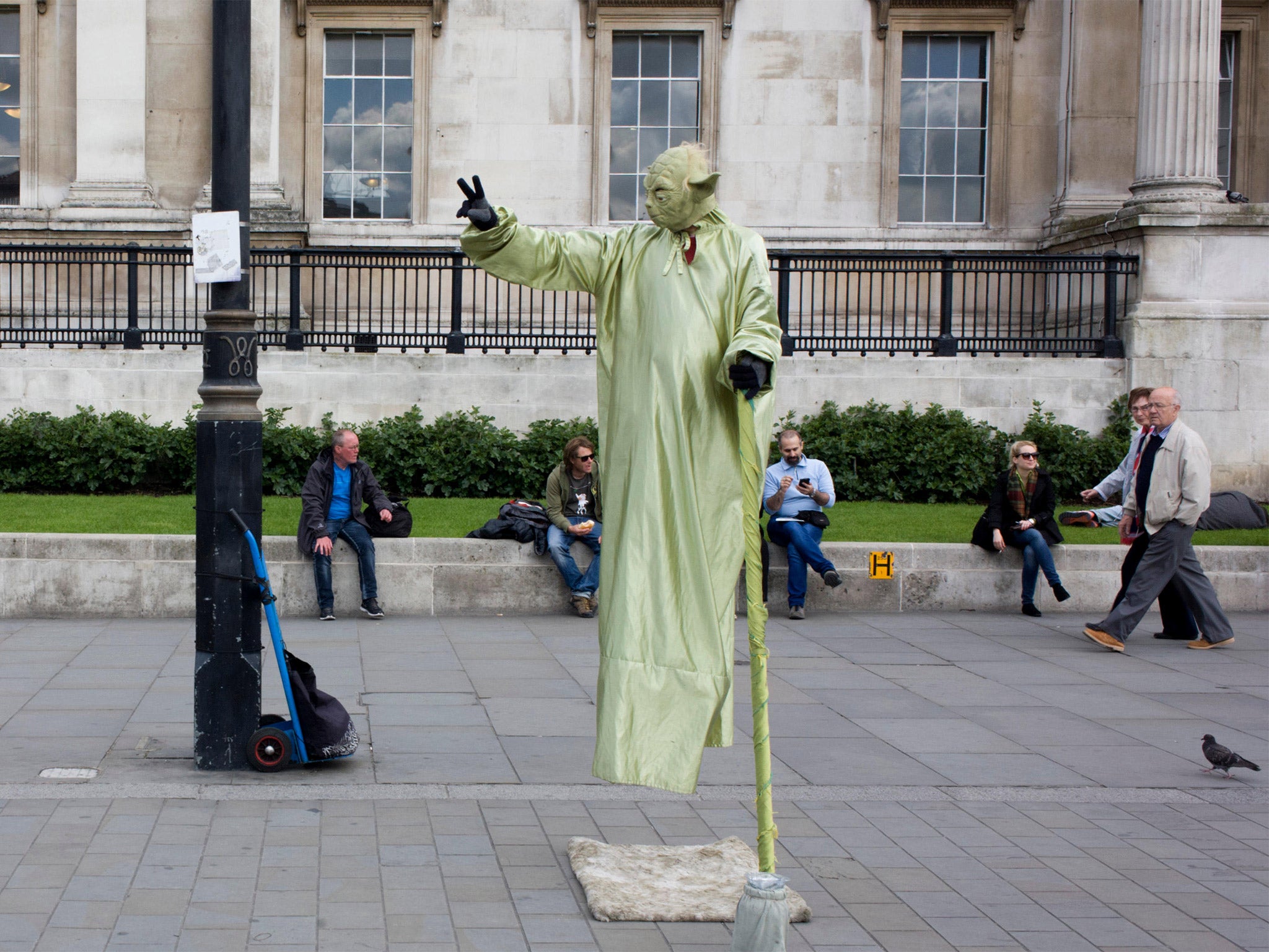 The National Gallery is under siege by street performers