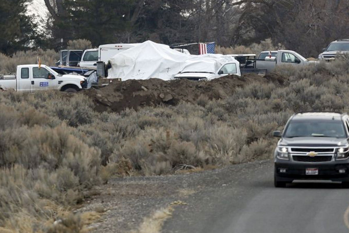 FBI uncovers trench of human faeces at Oregon refuge next to sensitive ...