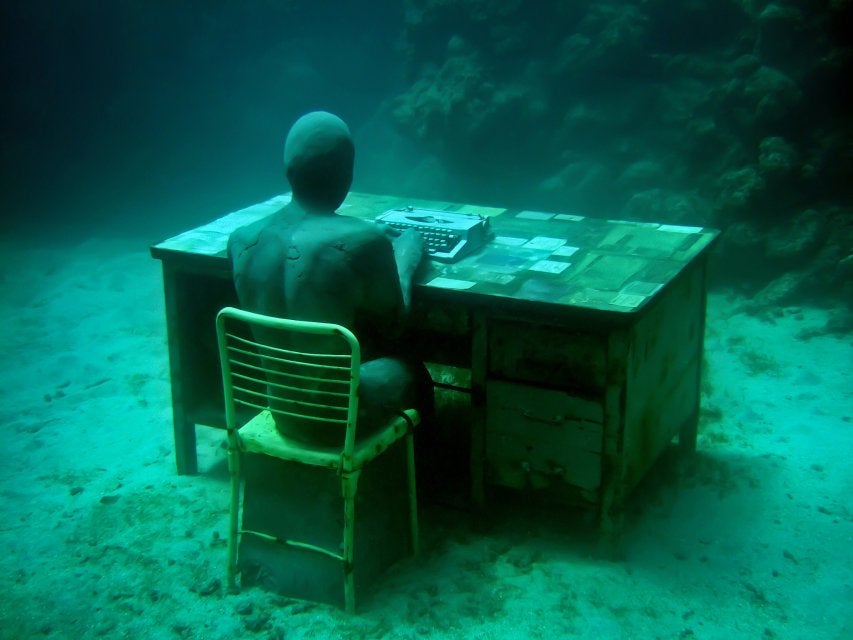 'Lost Correspondent' (pic: Jason deCaires Taylor)