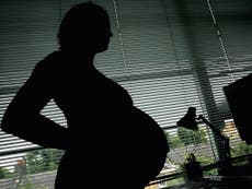 Women who give birth after 40 'have higher risk of heart attacks'