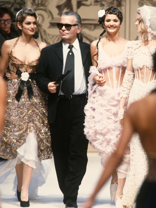 Cindy Crawford, Karl Lagerfeld and Helena Christensen at Paris Fashion Week in 1993