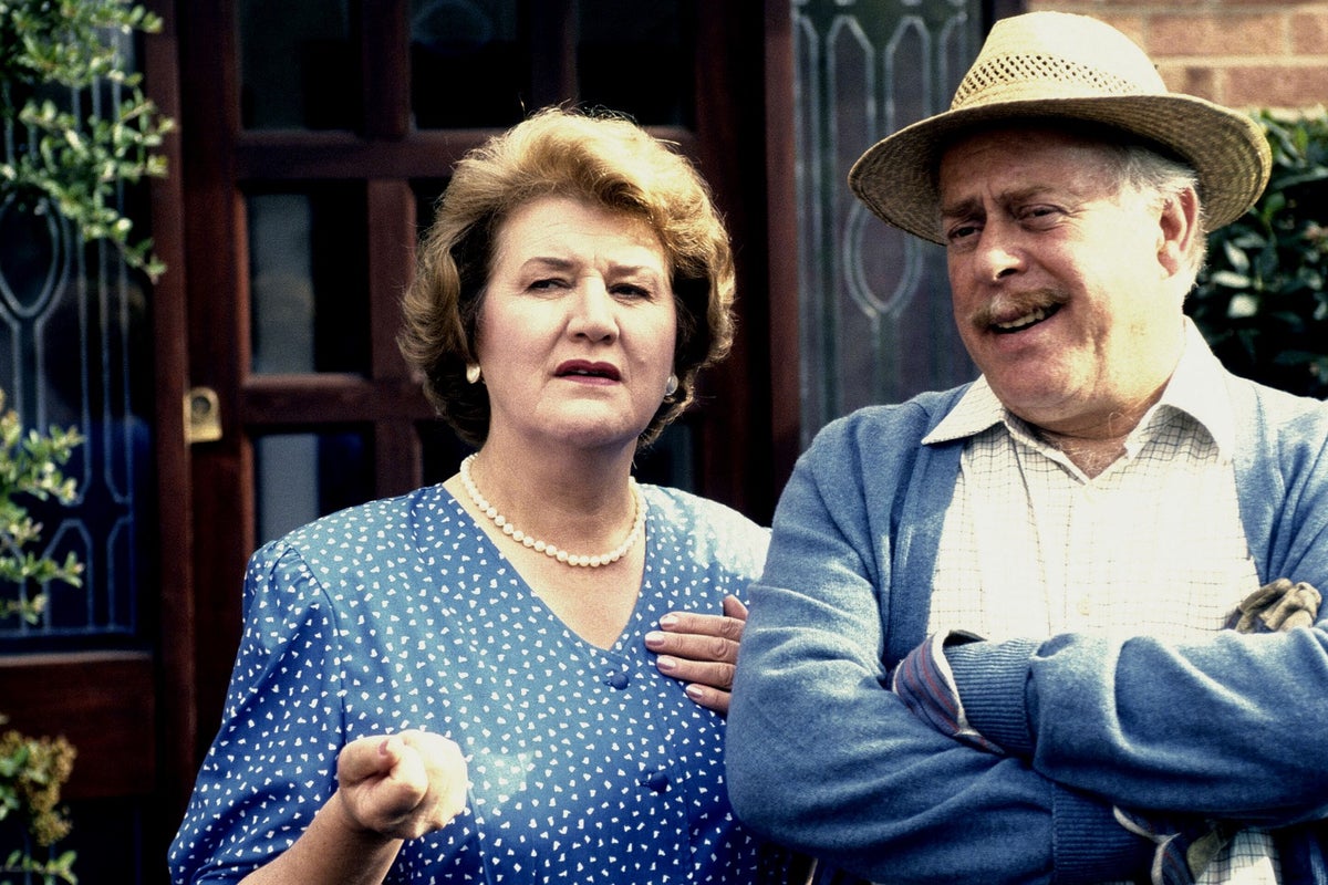 Tributes pour in after death of Keeping Up Appearances icon aged 96: Latest
