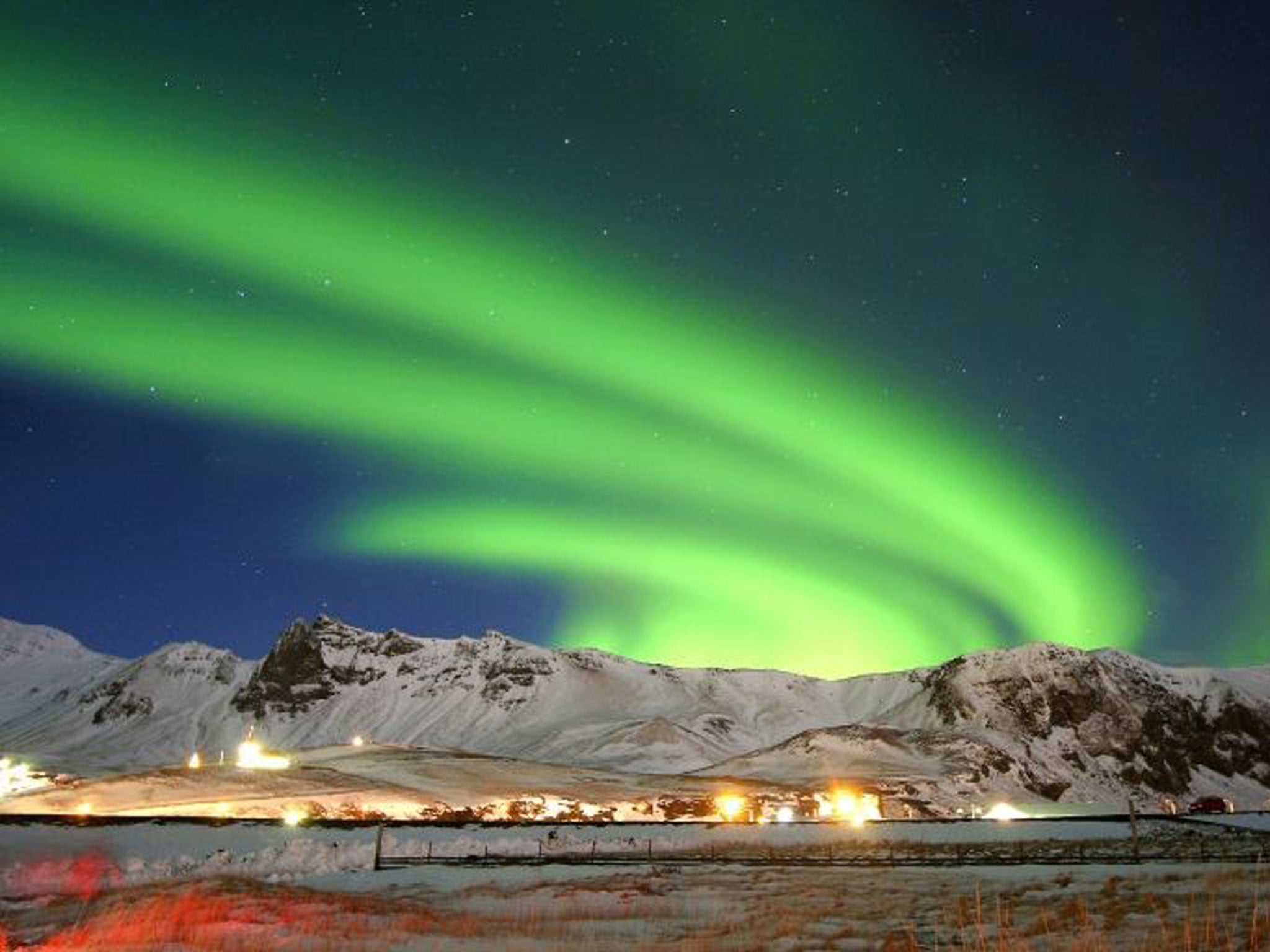 The northern lights in Keflavik: a change in Icelandair's flight schedule left a reader out of pocket