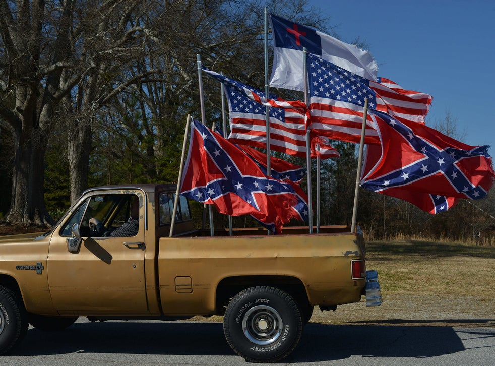 South Carolina Primary Donald Trump Accused Of Supporting Removal Of Confederate Flag By Pro Ted Cruz Group The Independent The Independent