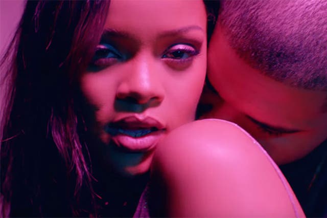 Rihanna drops her video "Work."