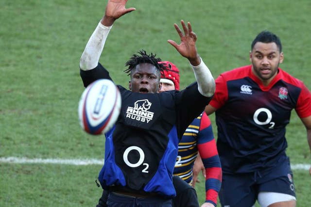 Maro Itoje claims line-out ball during England practice at Pennyhill Park
