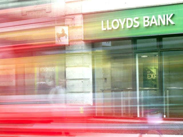 Lloyds seems to be the worst for dealing fairly with customers' complaints