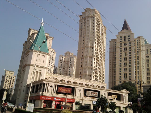 Thane is a city of 2 million people located 32km north of Bombay (Mumbai)