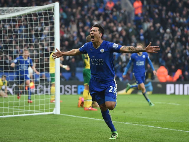 Leonardo Ulloa celebrates his winner for Leicester