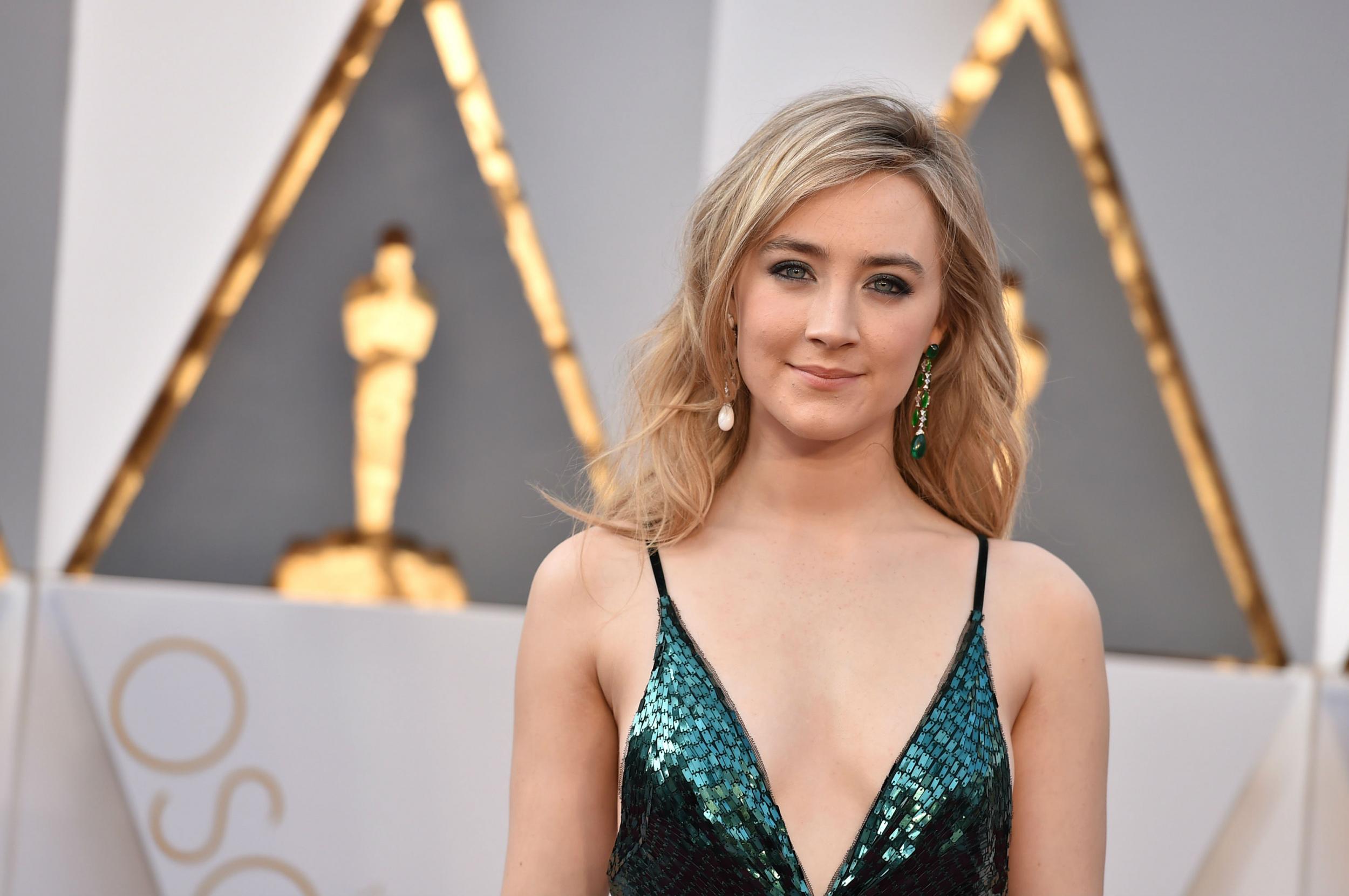 Saoirse Ronan wore a green dress by Calvin Klein to represent her home country, Ireland