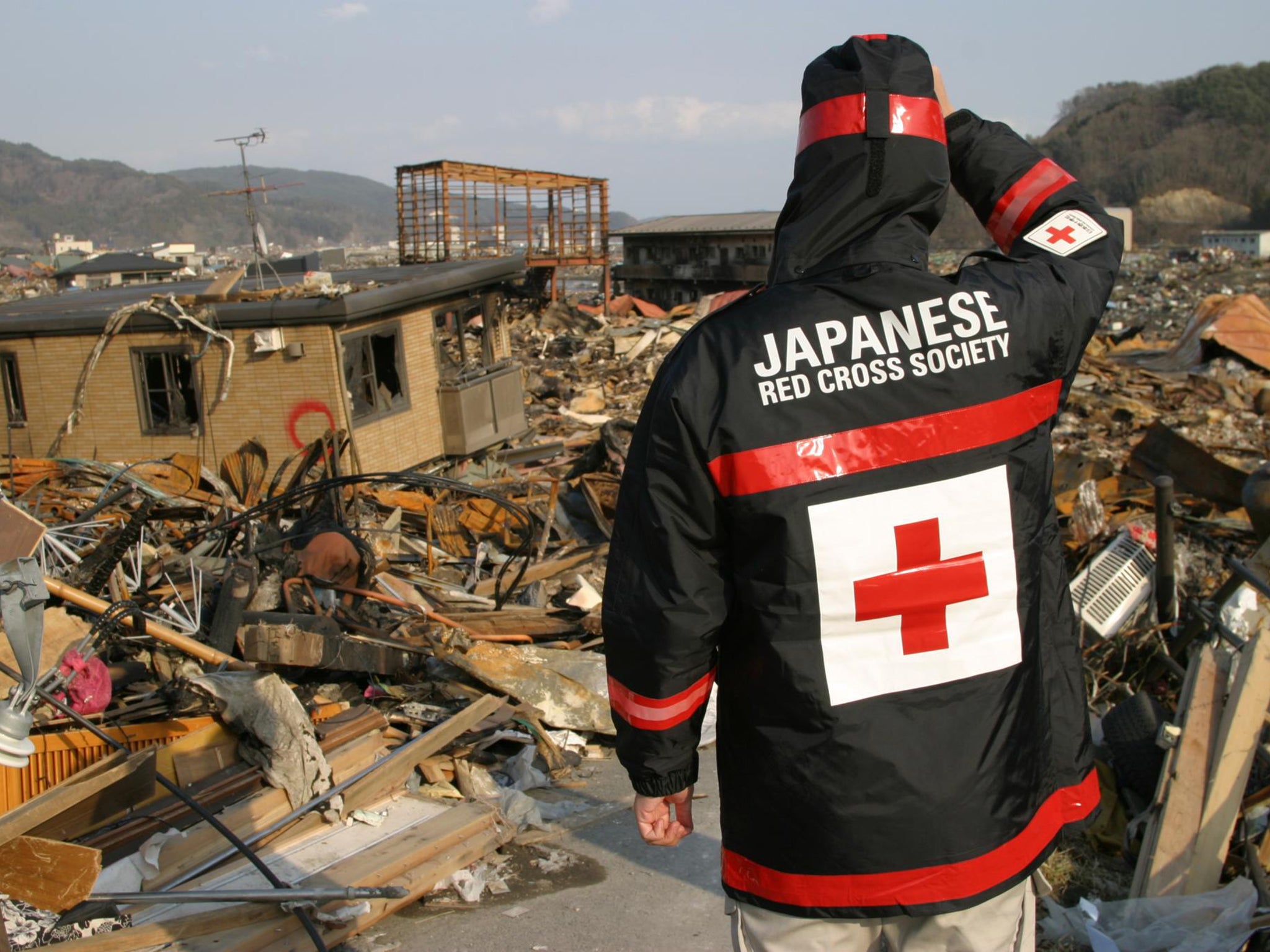 Japanese Red Cross teams from across the country are now in Kumamoto providing emergency relief