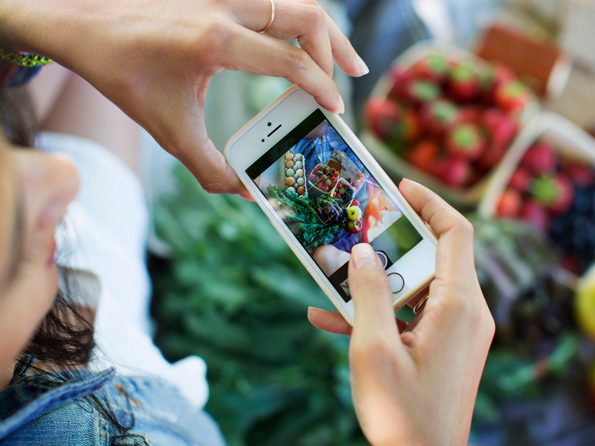 Fruit of the zoom: photographing your meal is the new way to prove you’re a ‘foodie’