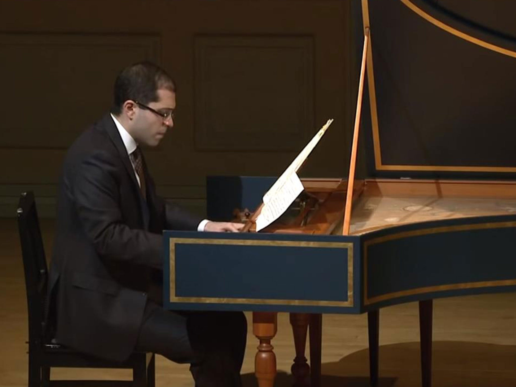 Mahan Esfahani was forced to pause his concert