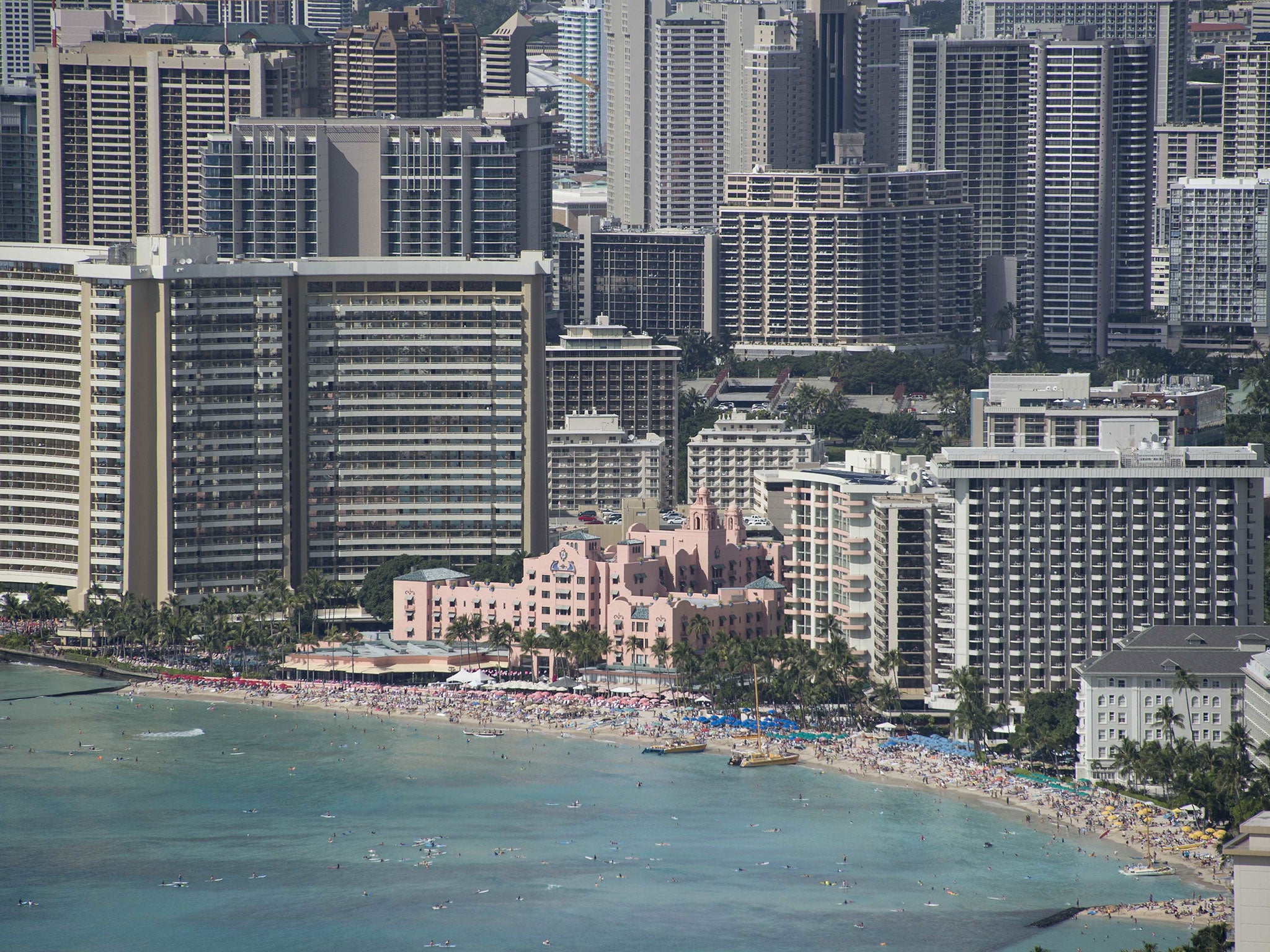 Waikiki beach in Honolulu suffers from coastal erosion