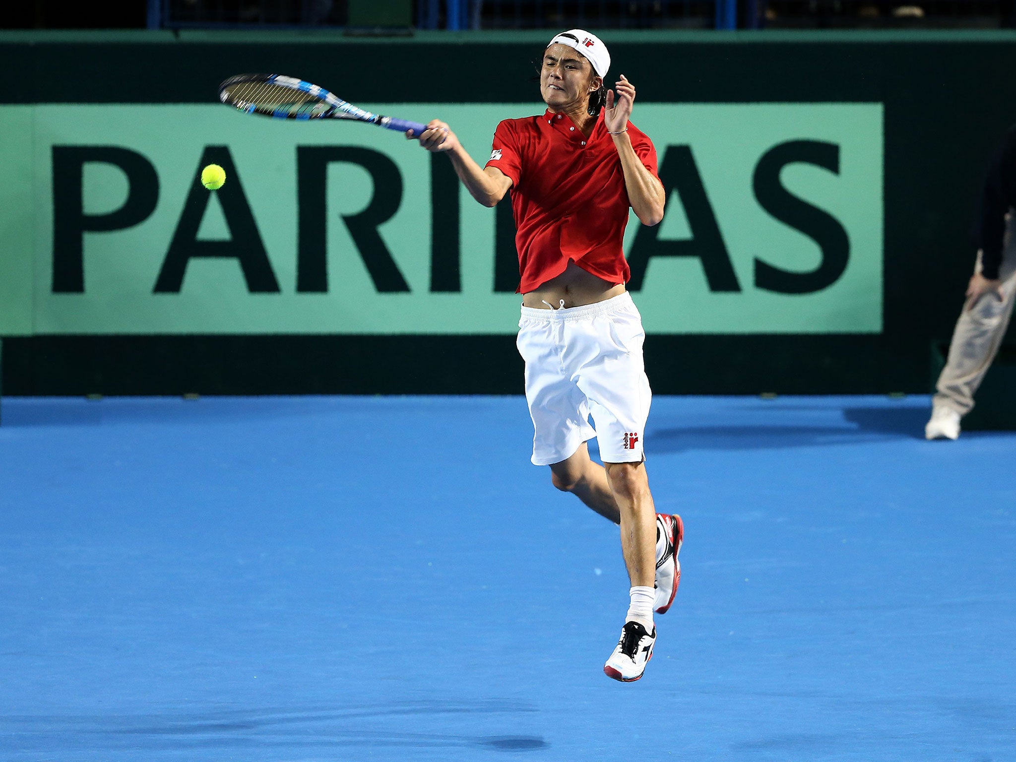 Taro Daniel suffered a straight-sets defeat to Andy Murray in their Davis Cup opener