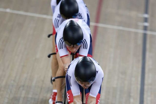 Britain’s women’s pursuit team keep a perfect line in the first round
