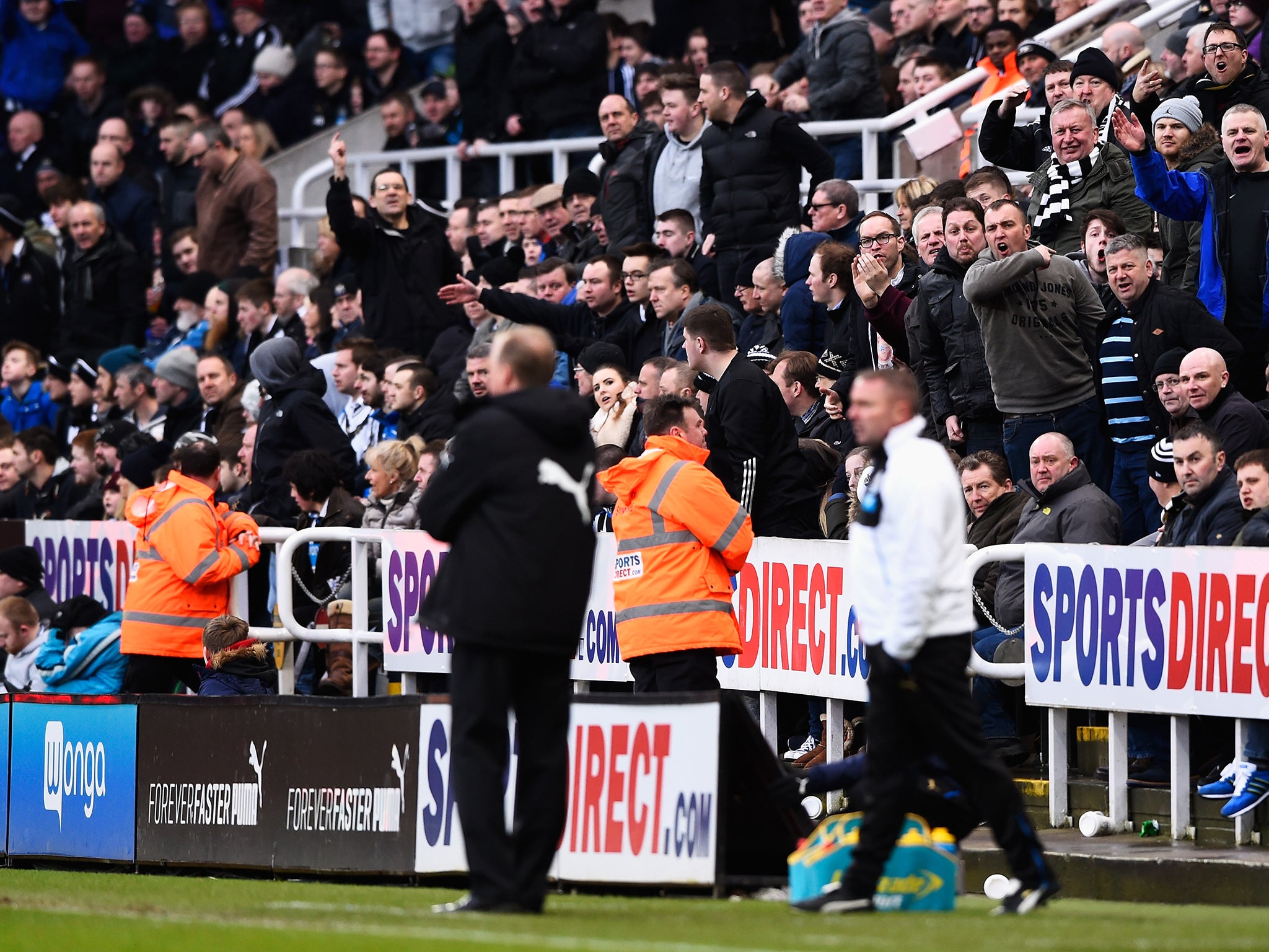 Newcastle supporters express their sentiments towards manager Steve McClaren