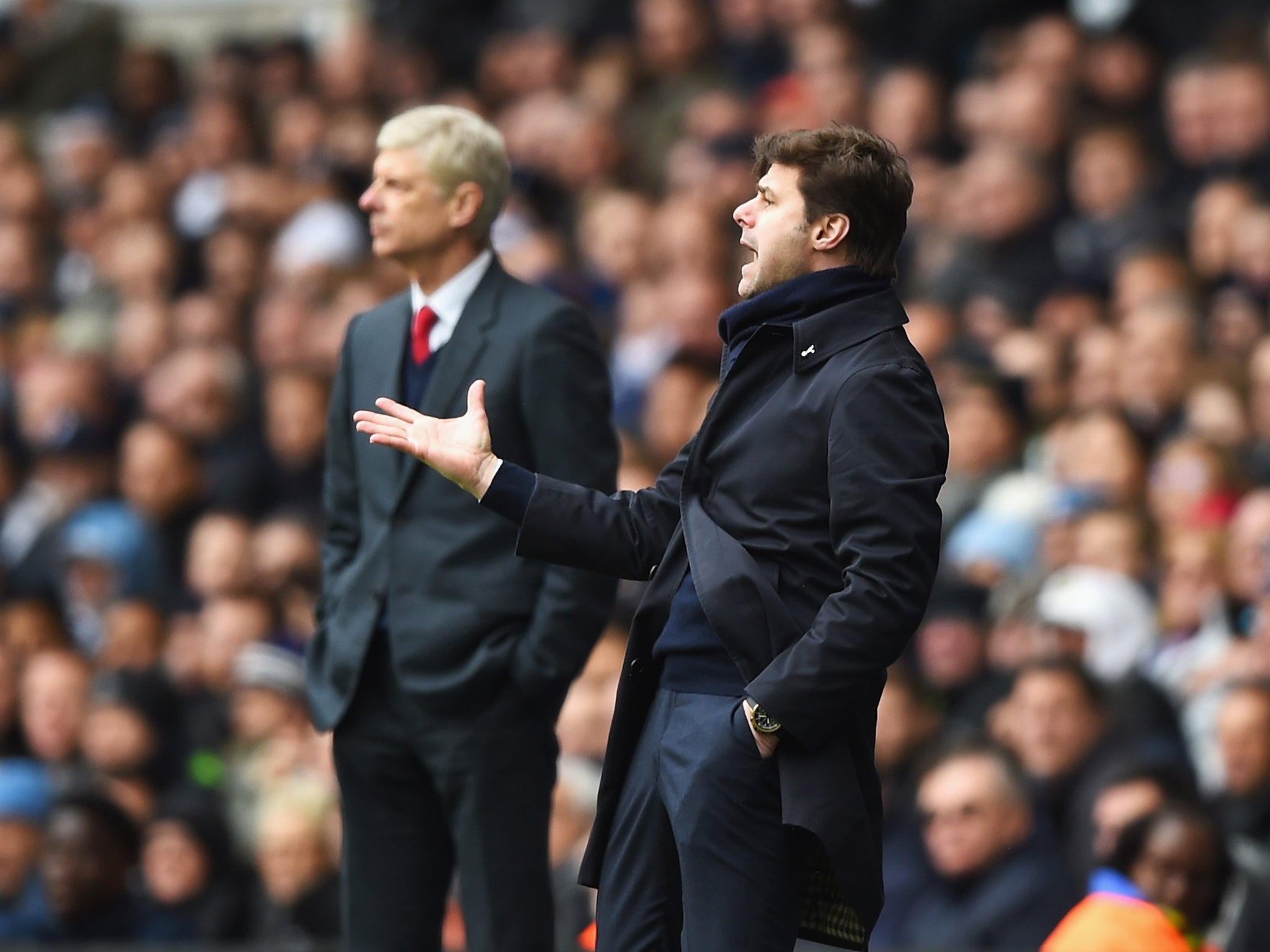 Mauricio Pochettino watches on during Tottenham's 2-2 draw with Arsenal