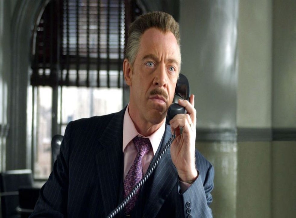 Jk Simmons On Playing Commissioner Gordon Despite Not Reading The Comics He S The Old Guy With The Moustache The Independent The Independent