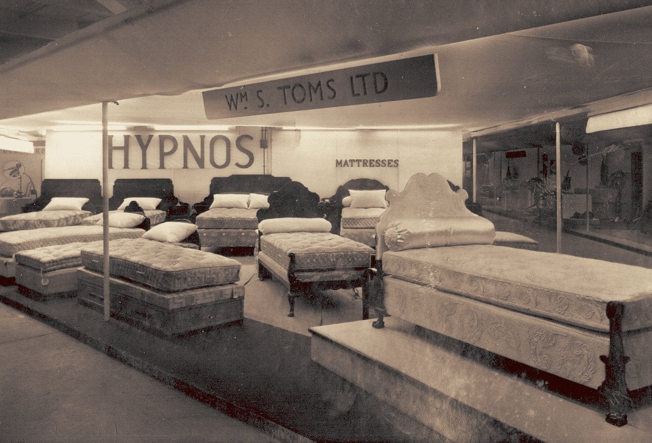 &#13;
The Hypnos showroom in 1947&#13;