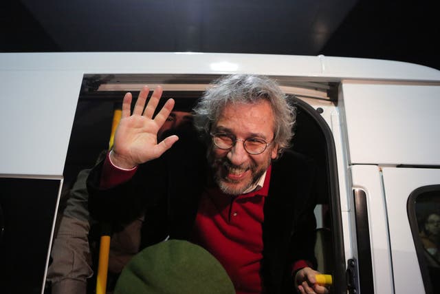 President Erdoğan has criticised Turkey's top court for releasing journalist Can Dündar, who has been charged with attempting to overthrow the government