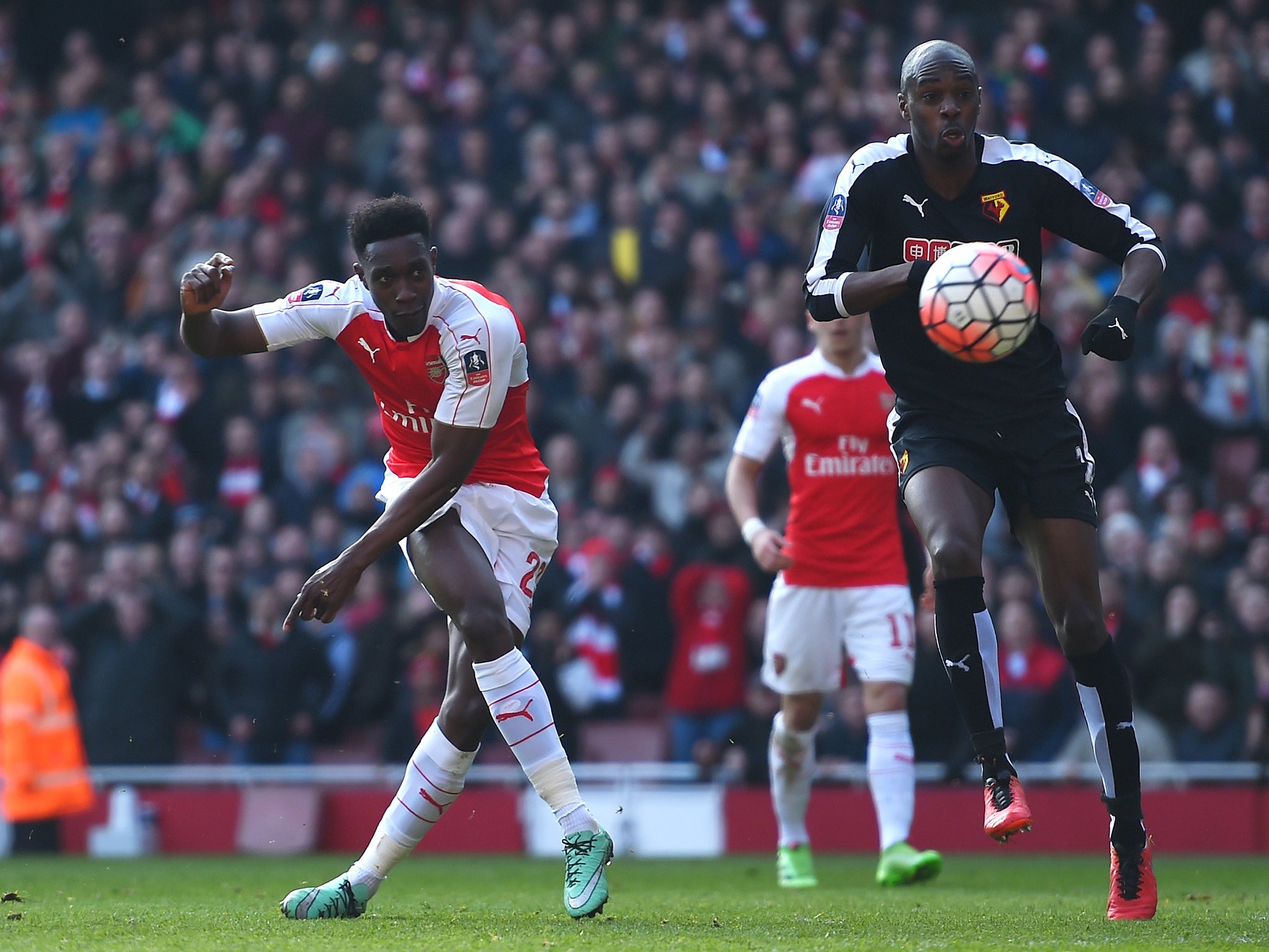 Danny Welbeck cannot find the target