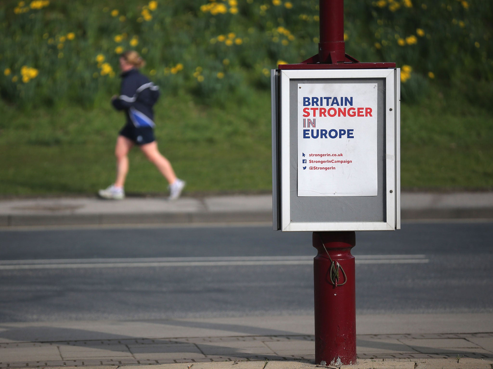 A Britain Stronger In Europe campaign poster adorns a lamp post in York